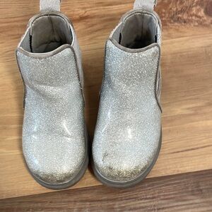 Native sparkle boots in toddler 8